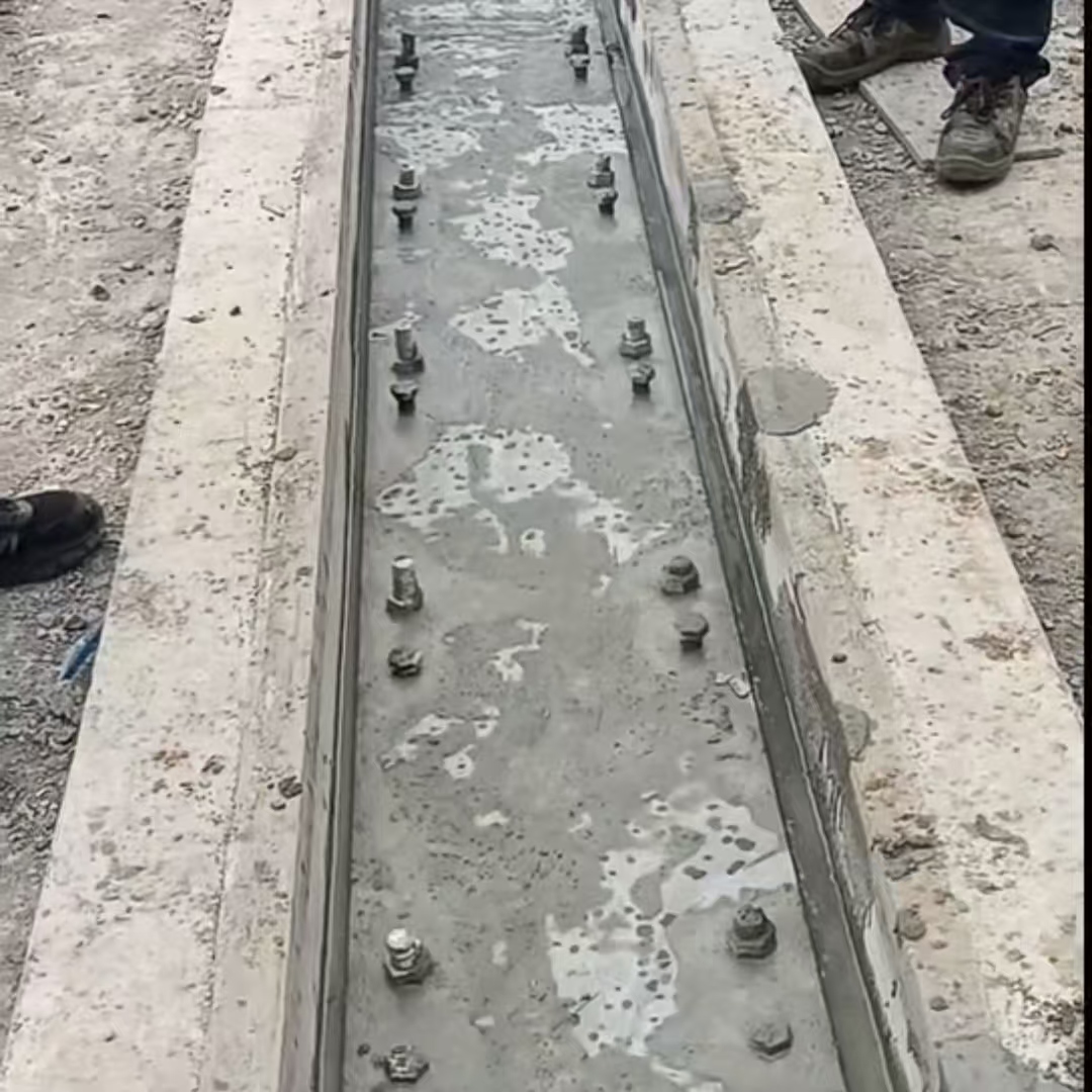 梧州港口码头起重机龙门吊重型机械设备稳固用早强快凝轨道胶泥